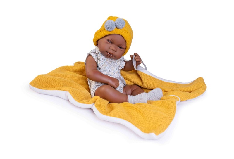 ANTONIO JUAN - 50287 MULATO - realistická panenka miminko s celovinylovým tělem - 42 cm